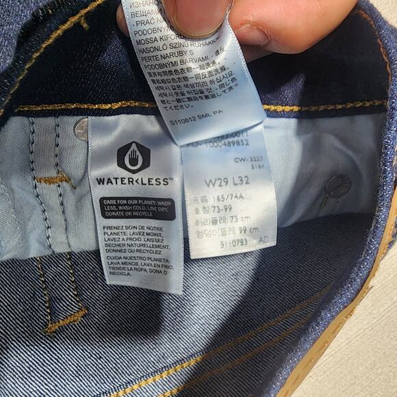 Levi's 724 high rise slim straight jeans size 29''x32'' women's - Picture 5 of 7